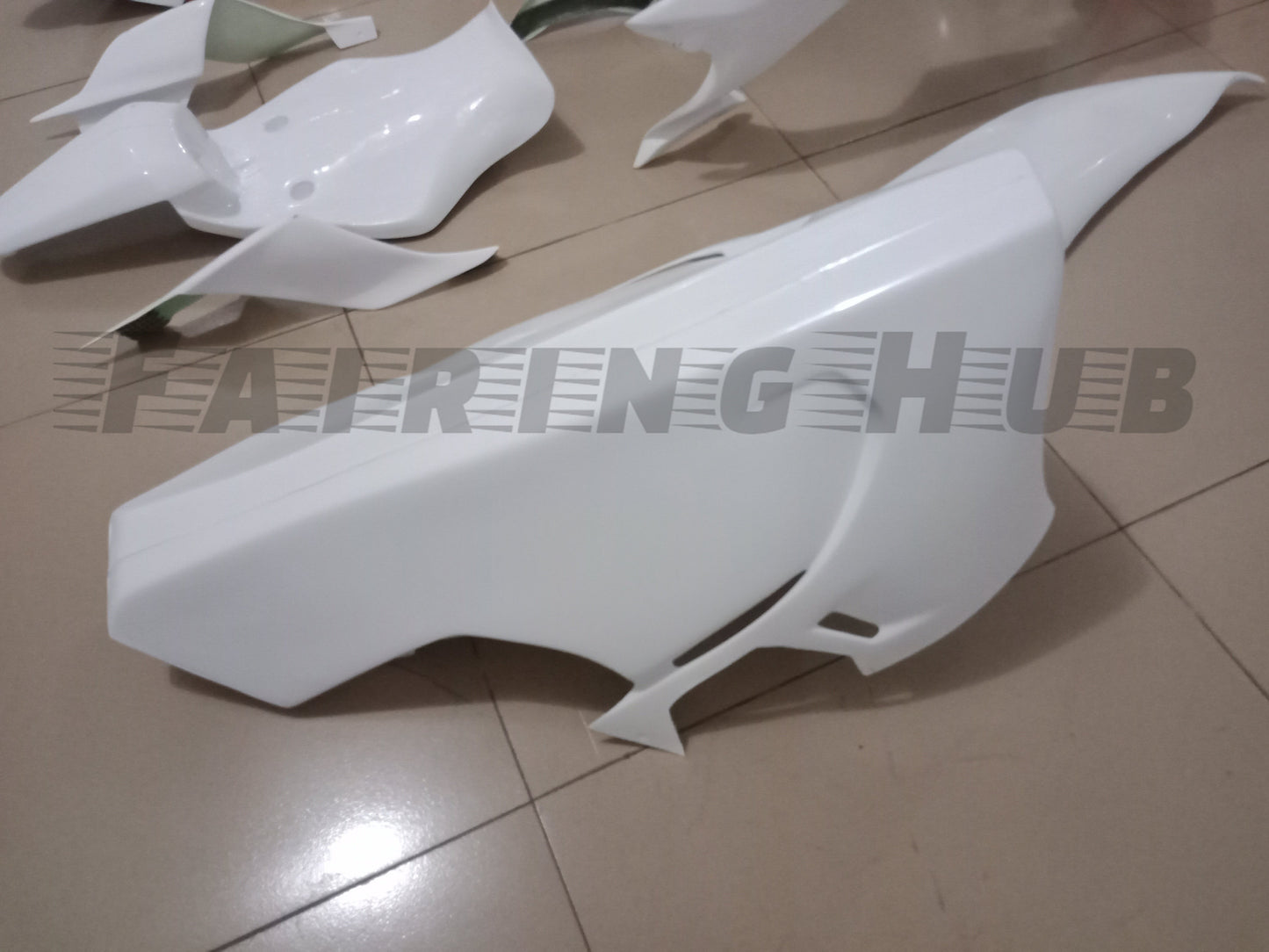 UNPAINTED FIBERGLASS RACE FAIRING KIT FOR YAMAHA R6 2017-2020